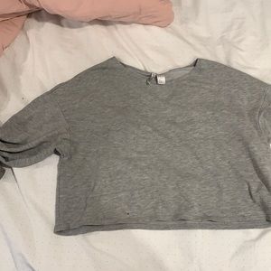 H&M loose grey crop top